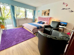 Stylish, Cozy & Quiet Apartment with one and half rooms in District 1